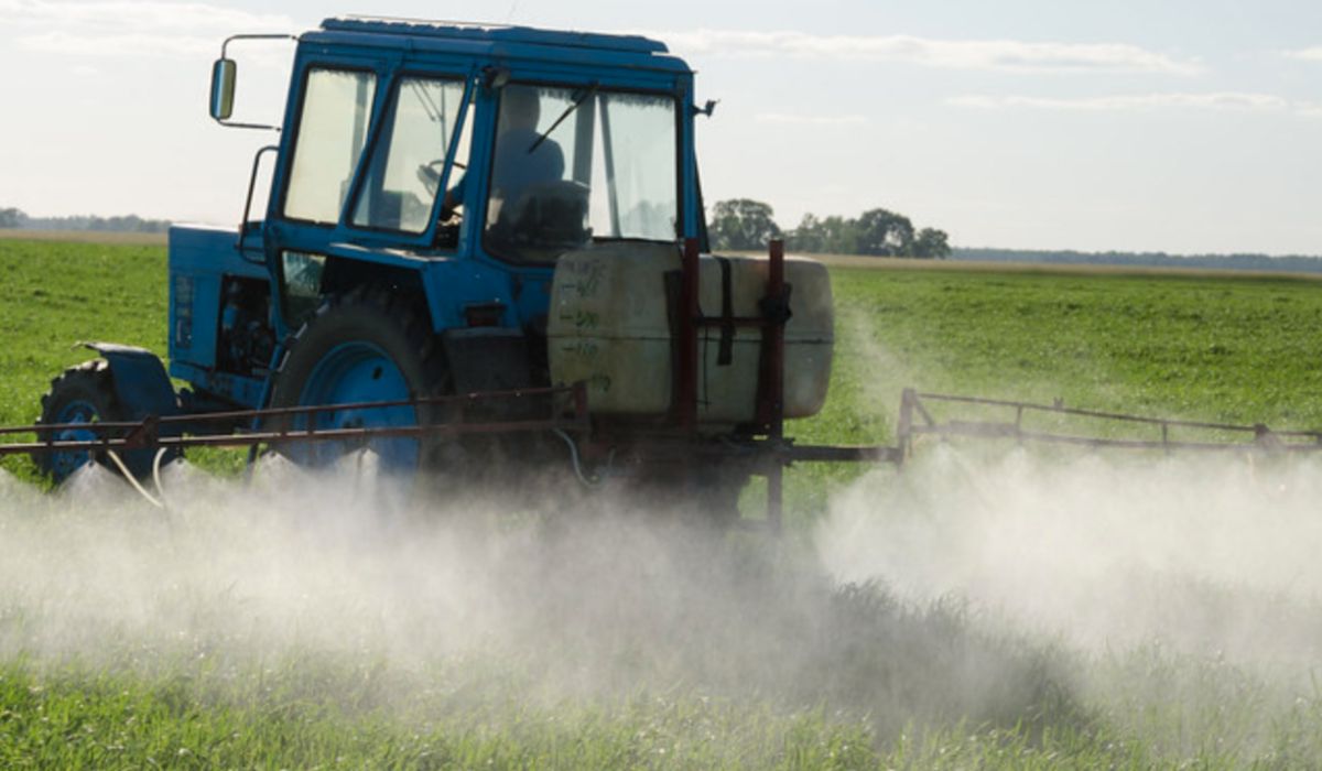 While debate rages over glyphosate-based herbicides, farmers are spraying  them all over the world