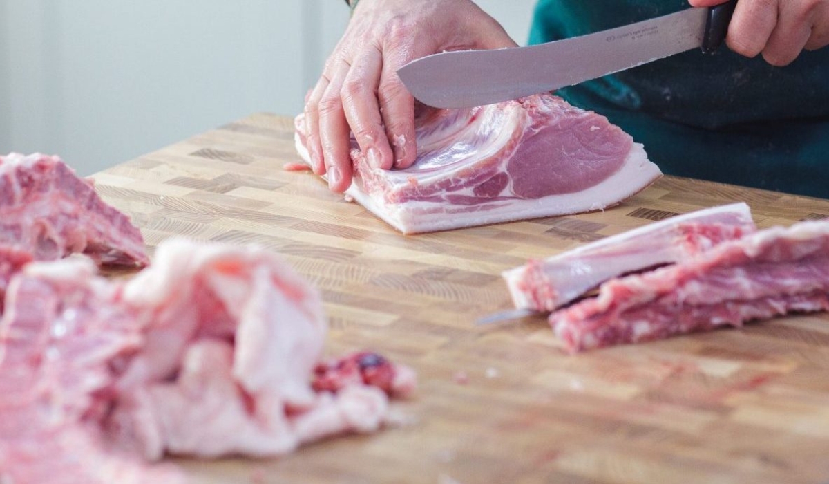 Mobile butcher strives for 'clean, efficient and painless', Local&State